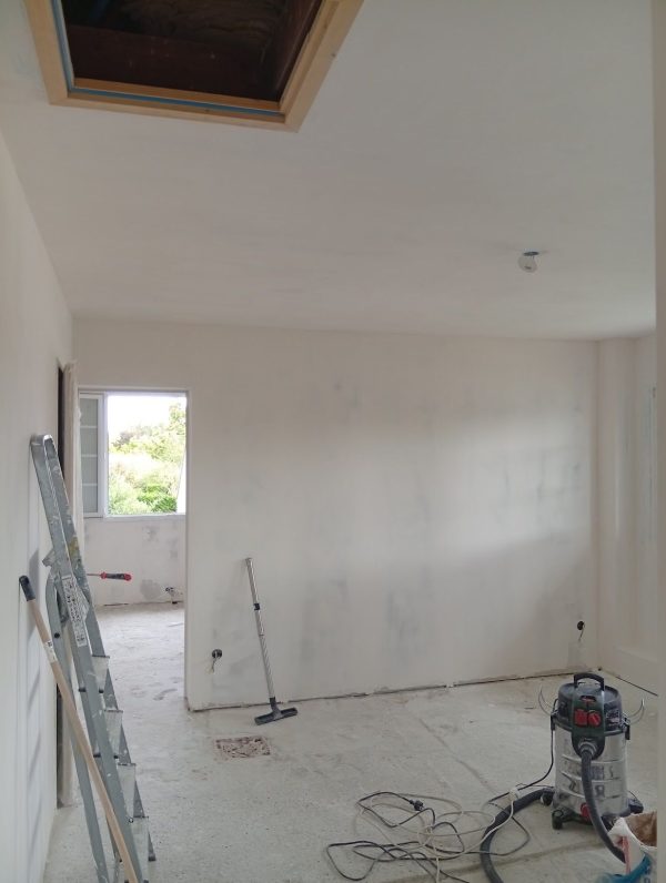 Mur en pierre restauré - Madelaine Jonathan artisan